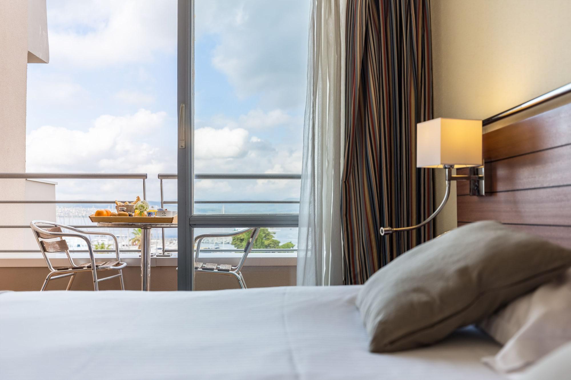 Saint-Raphaël Hotel Brise De Mer - Piscine Interieure & Exterieure מראה חיצוני תמונה