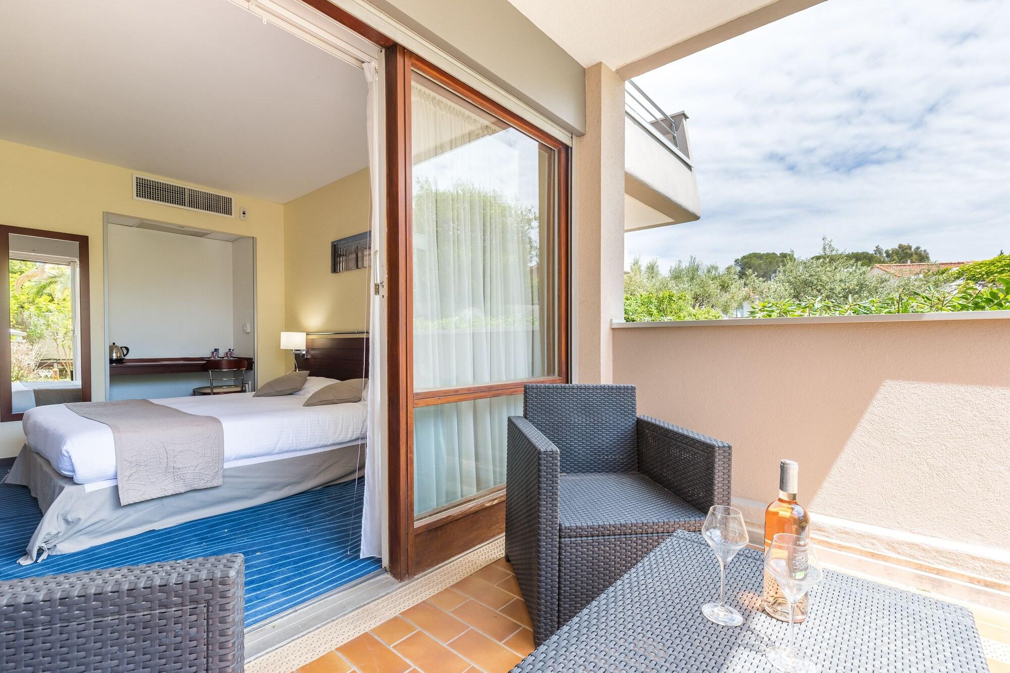 Saint-Raphaël Hotel Brise De Mer - Piscine Interieure & Exterieure מראה חיצוני תמונה